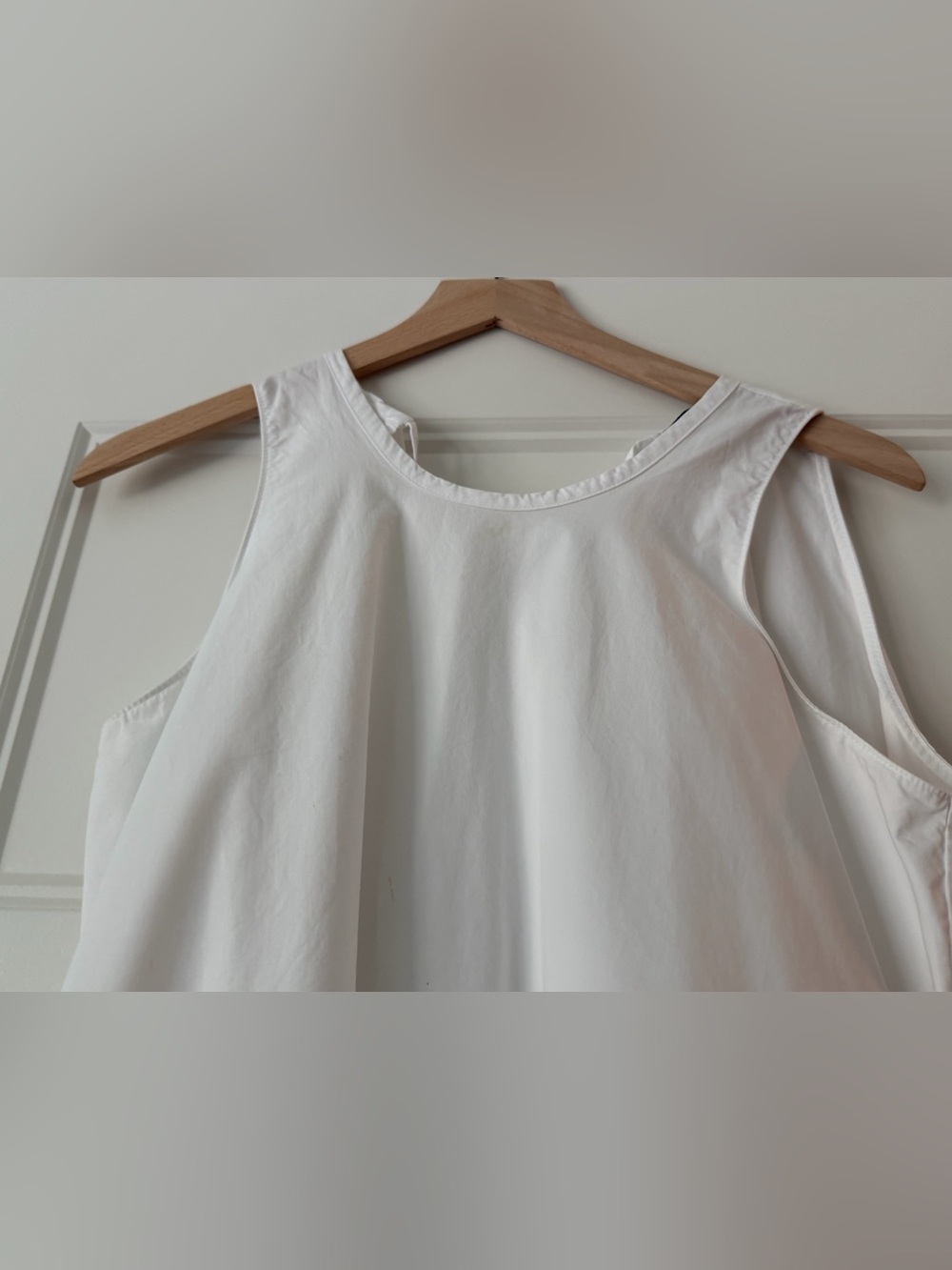 Zara White Sleeveless Maxi Dress. - Picture 2 of 5